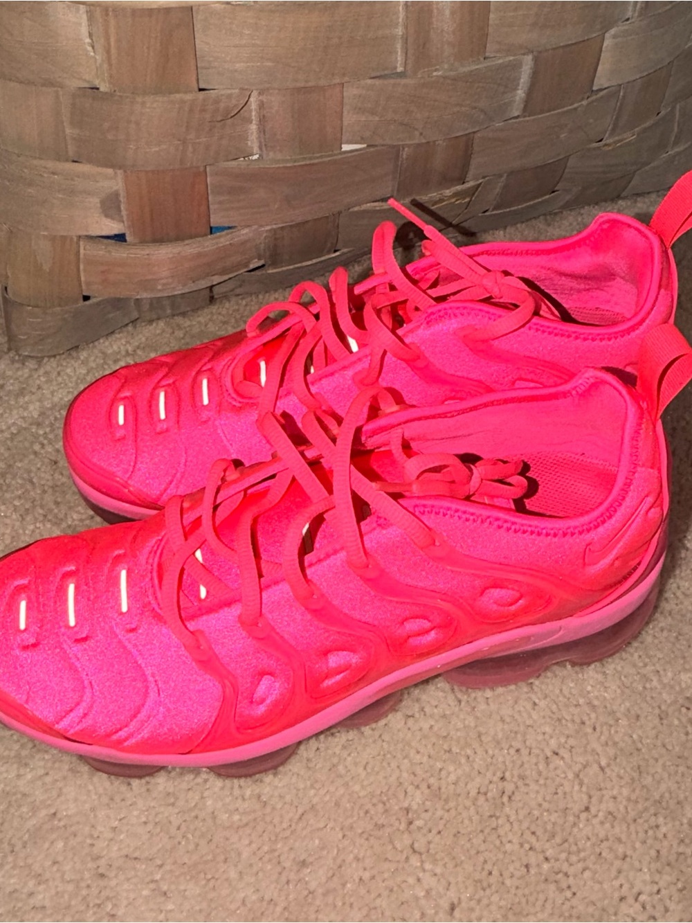 Nike Women’s Hot Pink Air Vapormax Plus